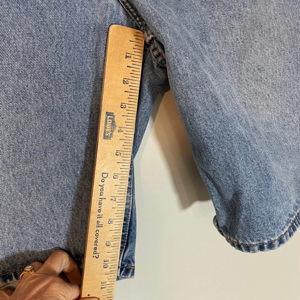 Levis 560 Loose Fit Mens Denim Shorts Medium Wash Blue Size 42 Jorts Y2K 2002